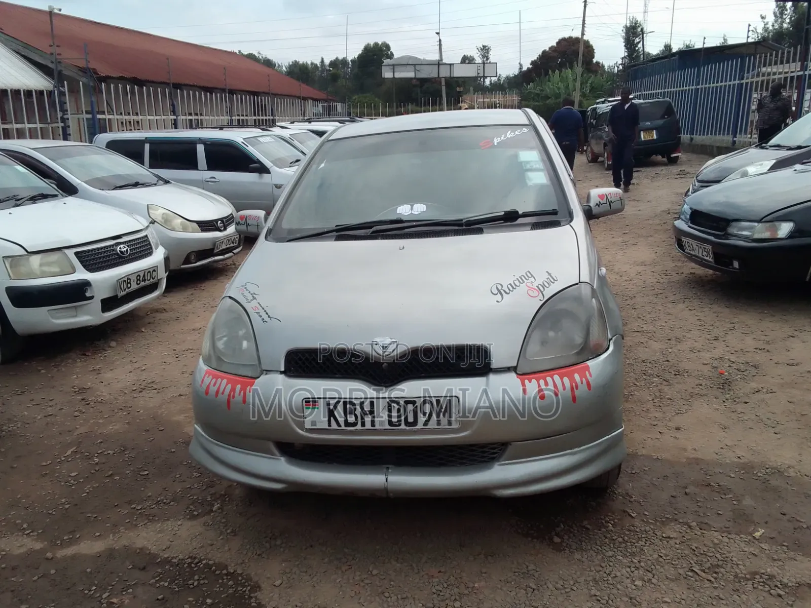Toyota Vitz 2001 Gray