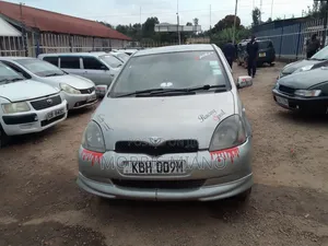 Toyota Vitz 2001 Gray