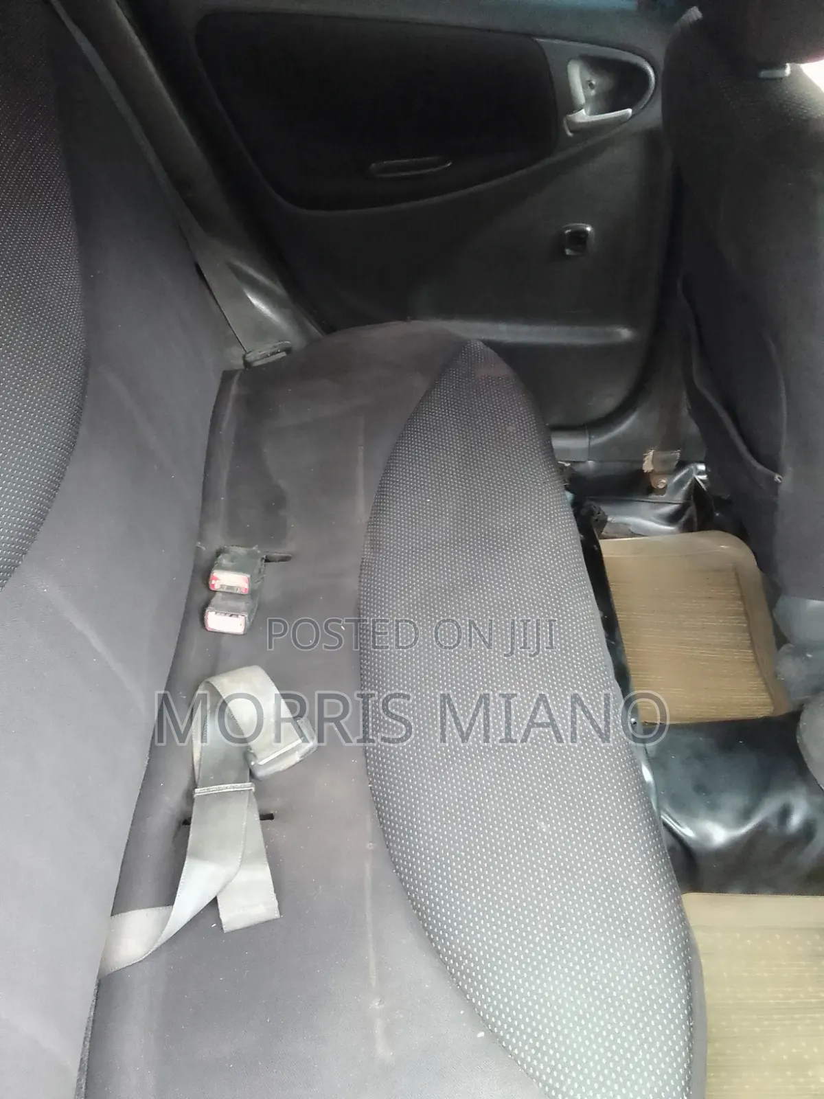 Toyota Vitz 2001 Gray