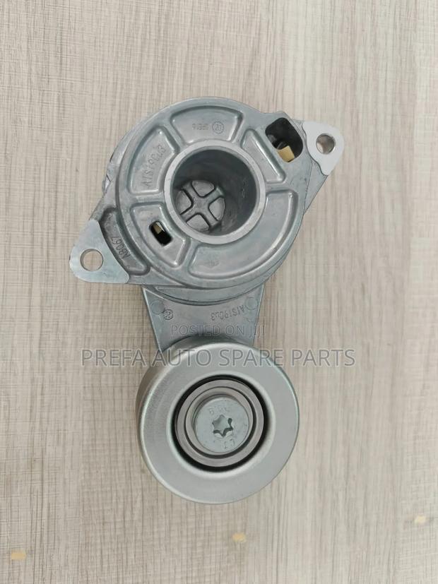 Belt Tensioner Honda Fit L13 L15
