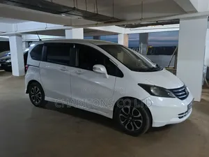 Honda Freed 2011 Pearl