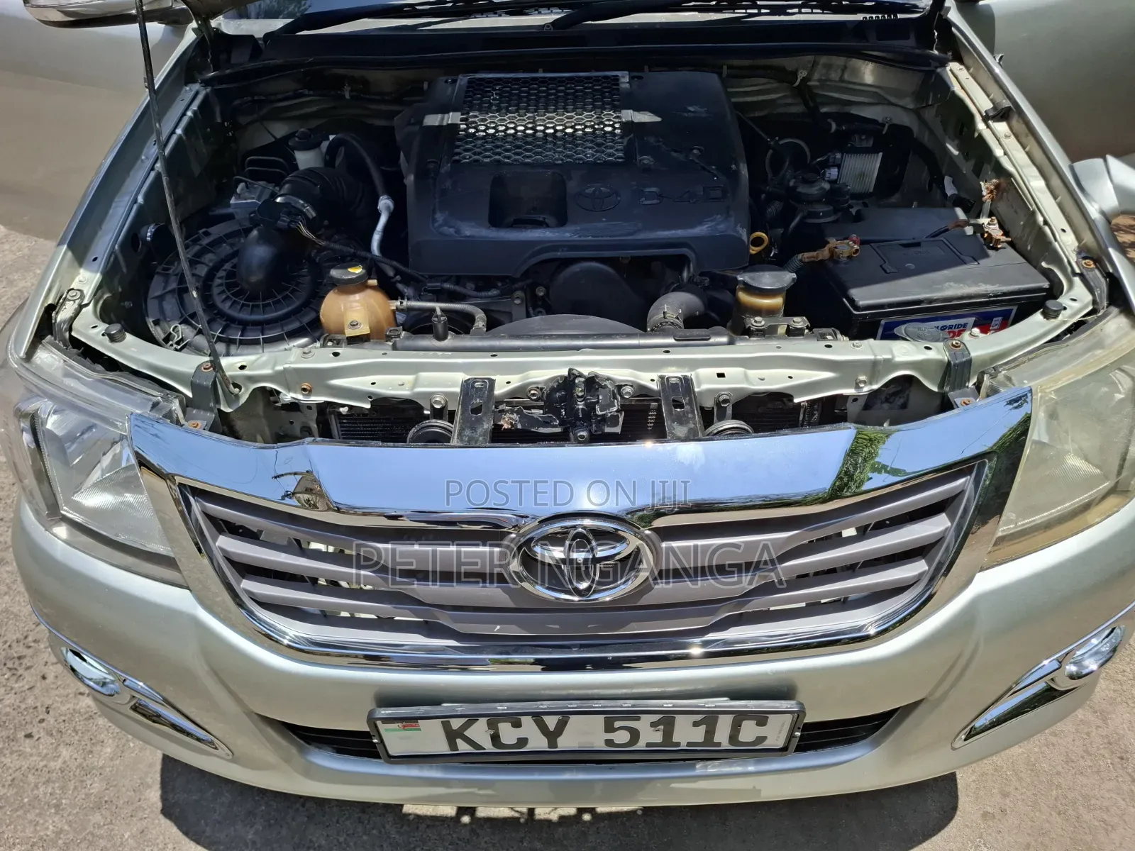 Toyota Hilux 3.0 D-4D 4x4 2013 Silver
