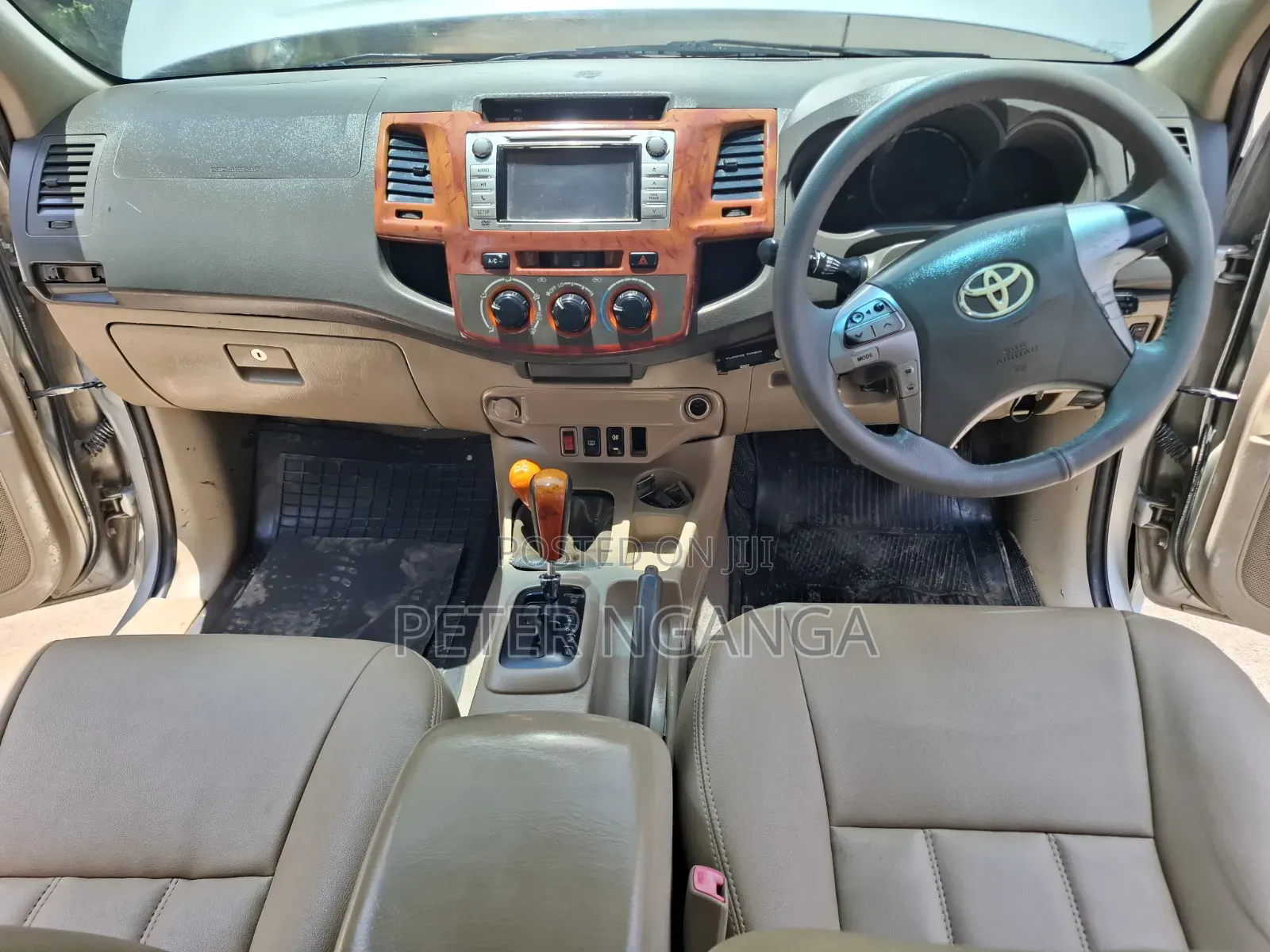 Toyota Hilux 3.0 D-4D 4x4 2013 Silver