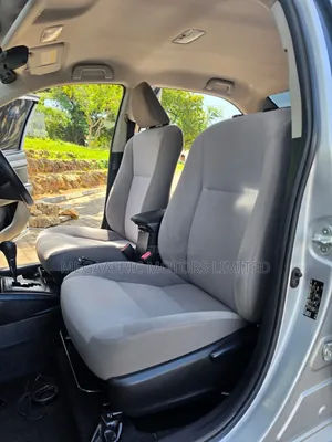 Toyota Axio 1.5 X 2WD 2017 White