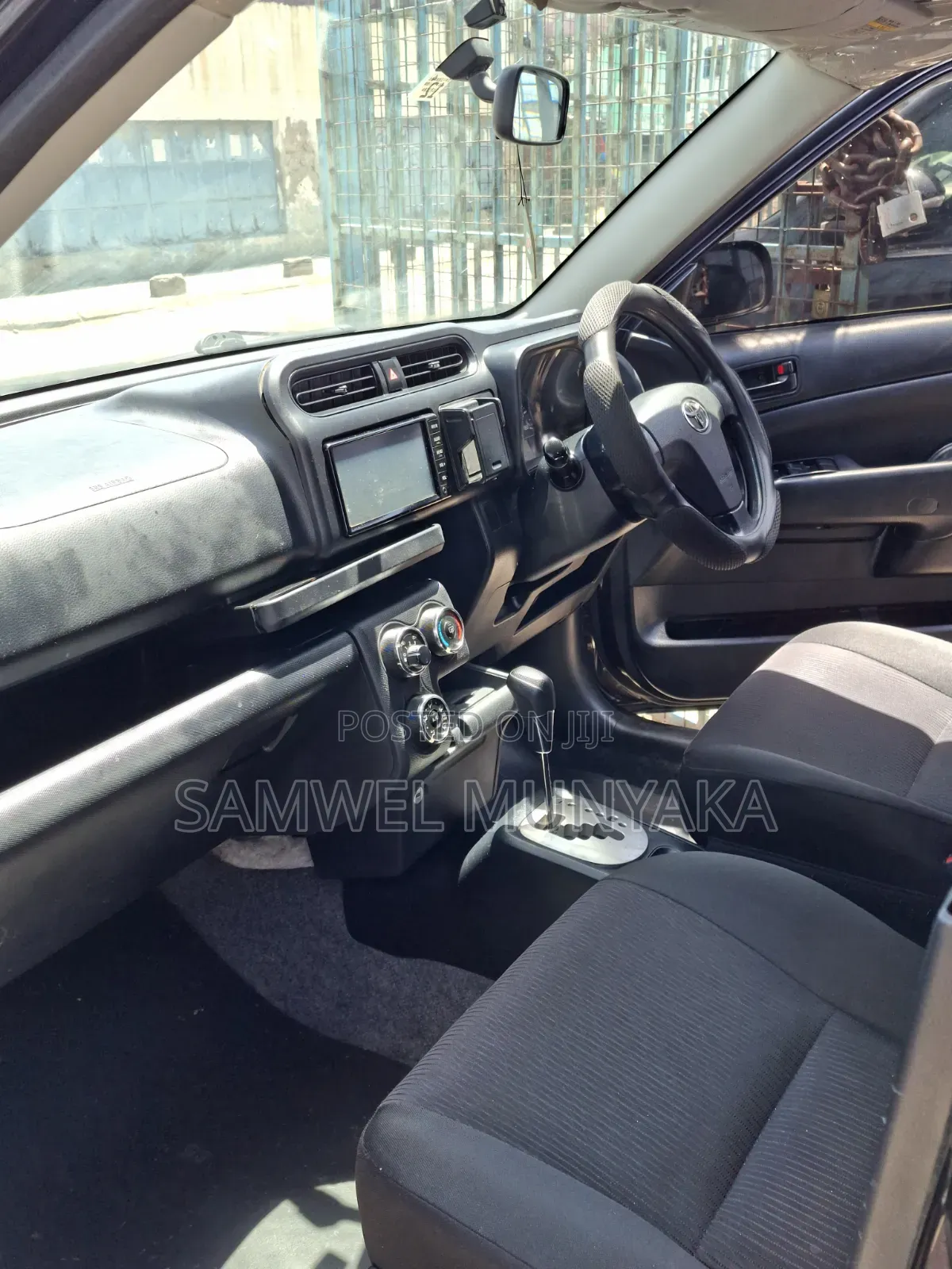 Toyota Probox 1.5 GL 2WD 2016 Maroon