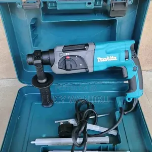 Makita Rotary Hammer/ 800w Makita Rotary Hammer