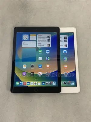 Apple iPad 9.7 32 GB Gray