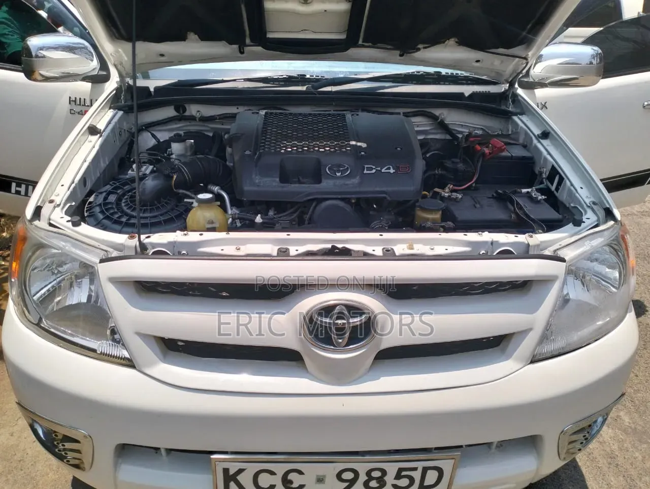 Toyota Hilux 2008 White