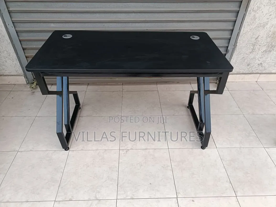 Modern Study Table