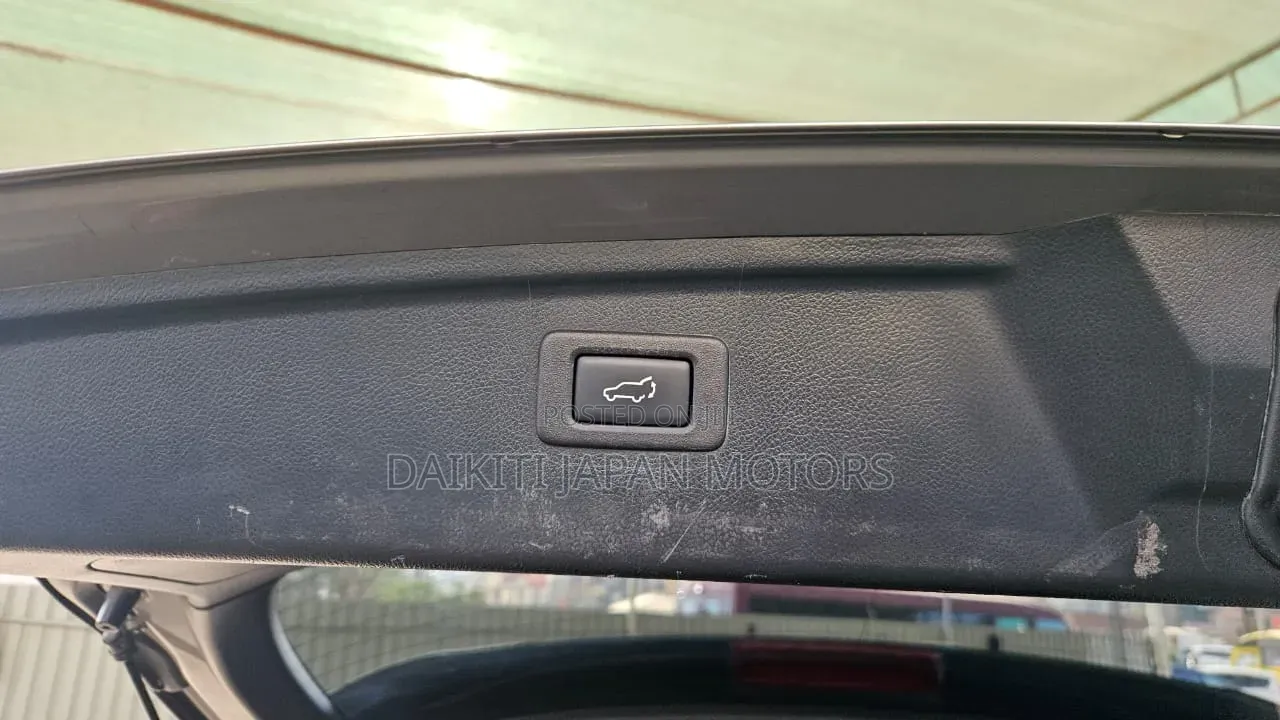 Subaru Outback 2.5i 4dr Wagon AWD (2.5L 4cyl CVT) 2015 Gold