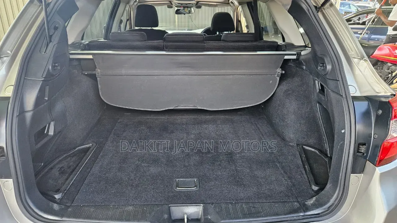 Subaru Outback 2.5i 4dr Wagon AWD (2.5L 4cyl CVT) 2015 Gold