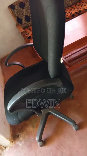 Used Office Chair Still in Good Condition.