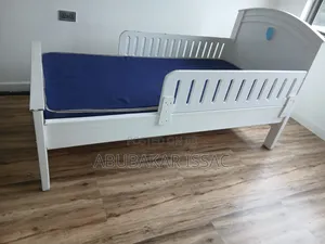 White Children’s Bed + Mattress – Strong Clean