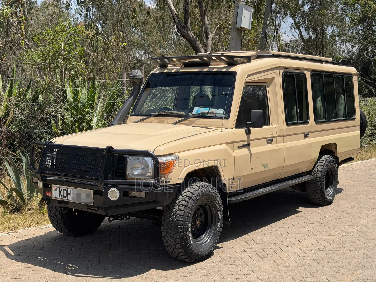 Toyota Land Cruiser 79 Series 2014 Brown