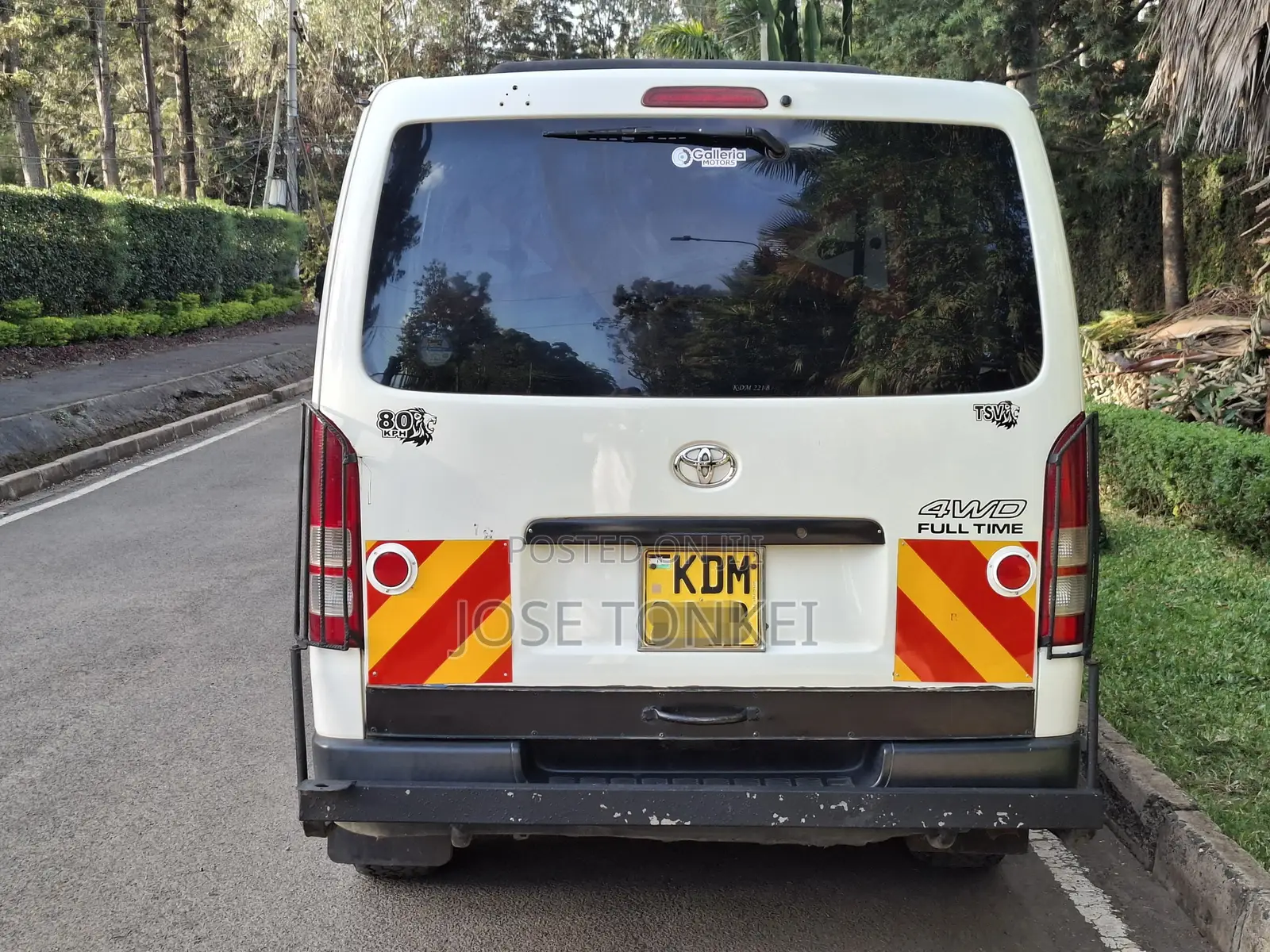 Toyota HiAce 2016 White