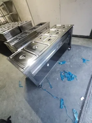 Five-Partition Electric Food Warmer With Pans – Commercial