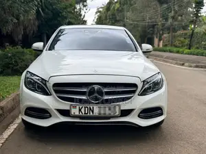 Mercedes-Benz C200 2014 White