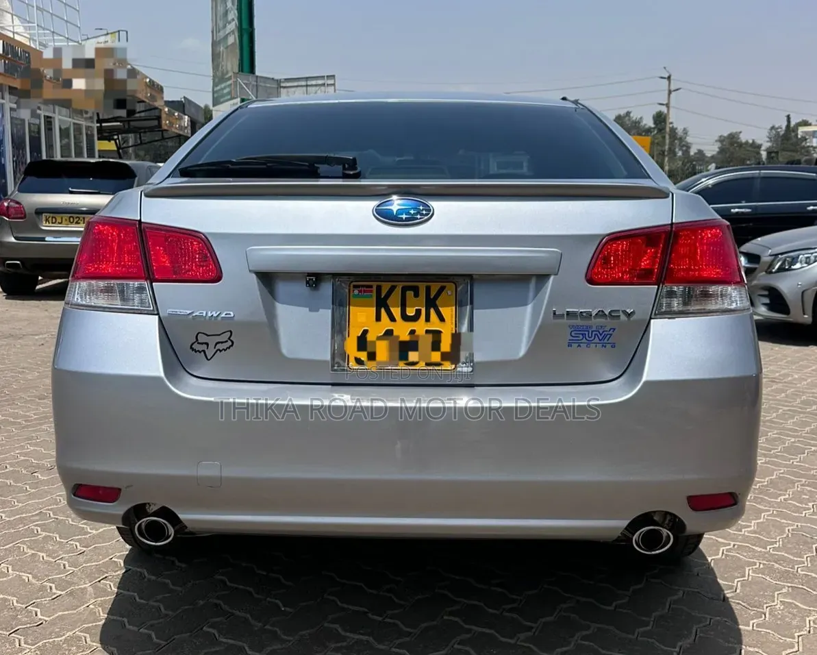 Subaru Legacy 2011 Silver
