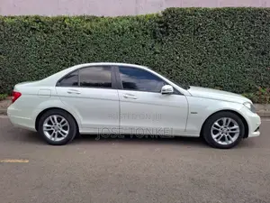 Mercedes-Benz C200 2012 White