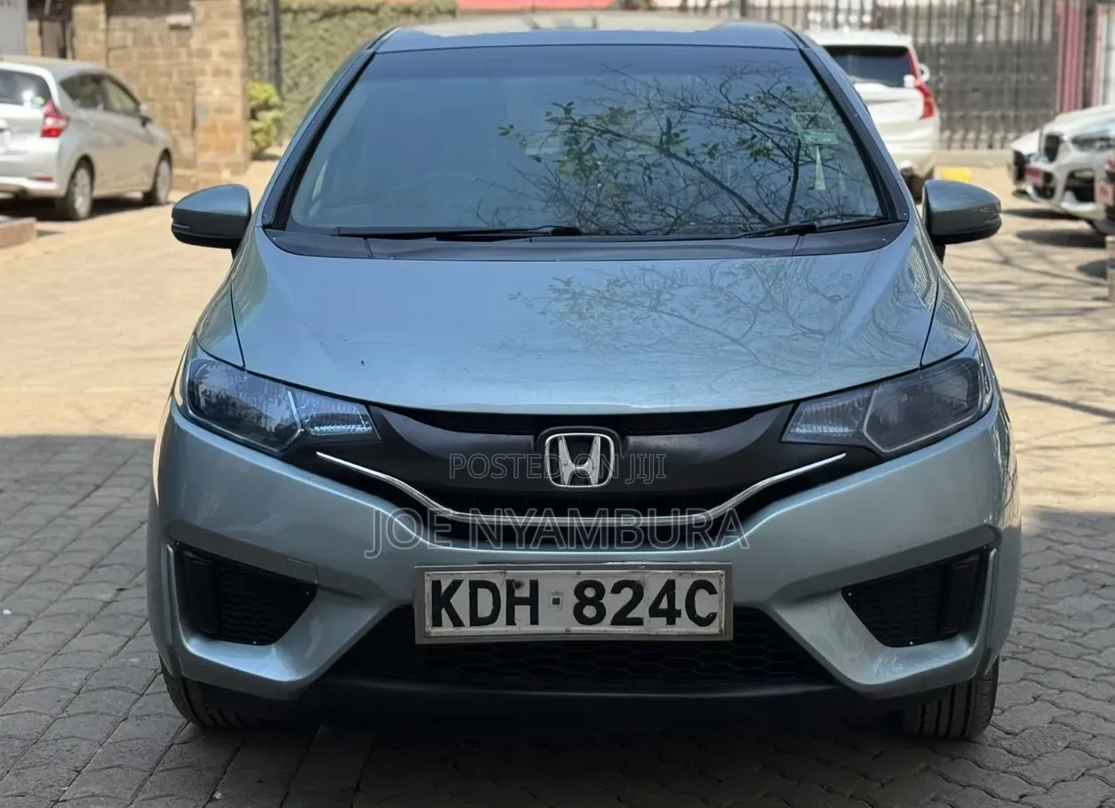 Honda Fit 2015 Silver