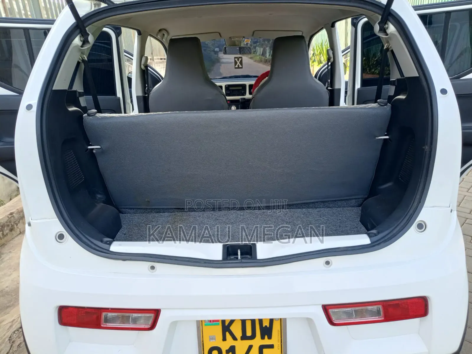 Suzuki Alto 2018 White