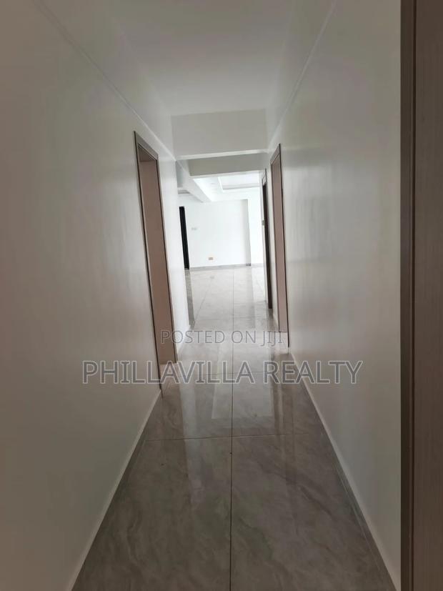 5bdrm Apartment in Valley Arcade for rent - thumbnail 4