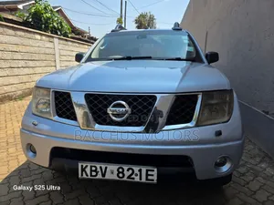 Nissan Navara 2.5 Automatic 2006 Silver
