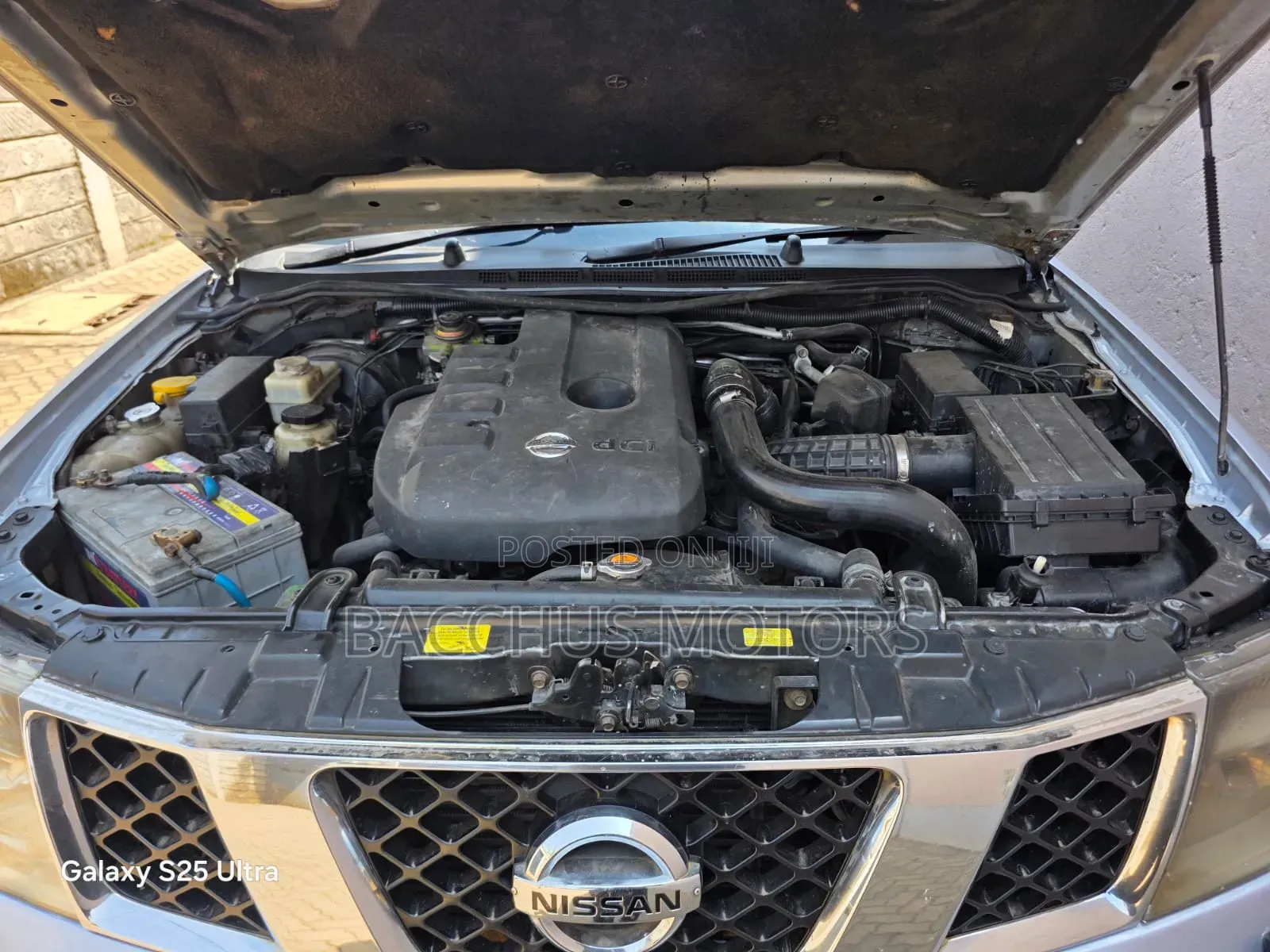 Nissan Navara 2.5 Automatic 2006 Silver
