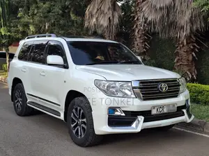 Toyota Land Cruiser 4.6 V8 ZX 2012 White