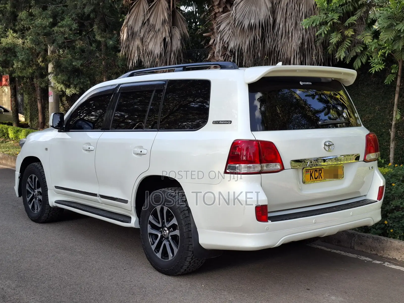 Toyota Land Cruiser 4.6 V8 ZX 2012 White