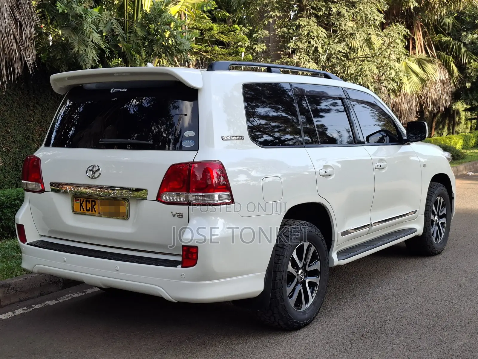 Toyota Land Cruiser 4.6 V8 ZX 2012 White