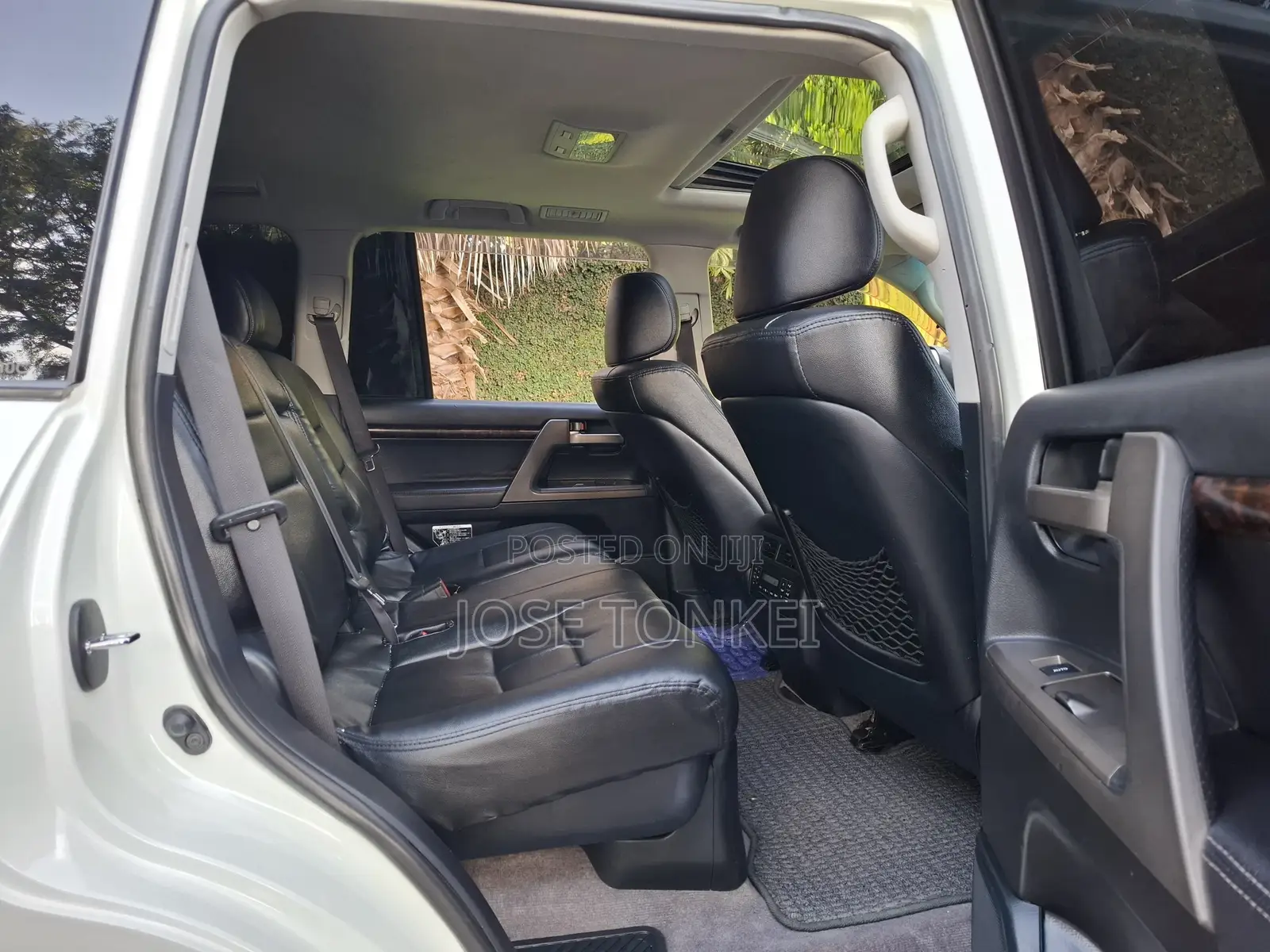 Toyota Land Cruiser 4.6 V8 ZX 2012 White