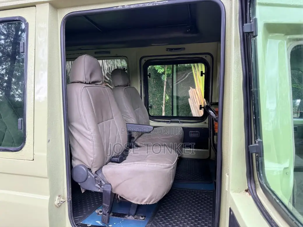 Toyota Land Cruiser 79 Series 2017 Green
