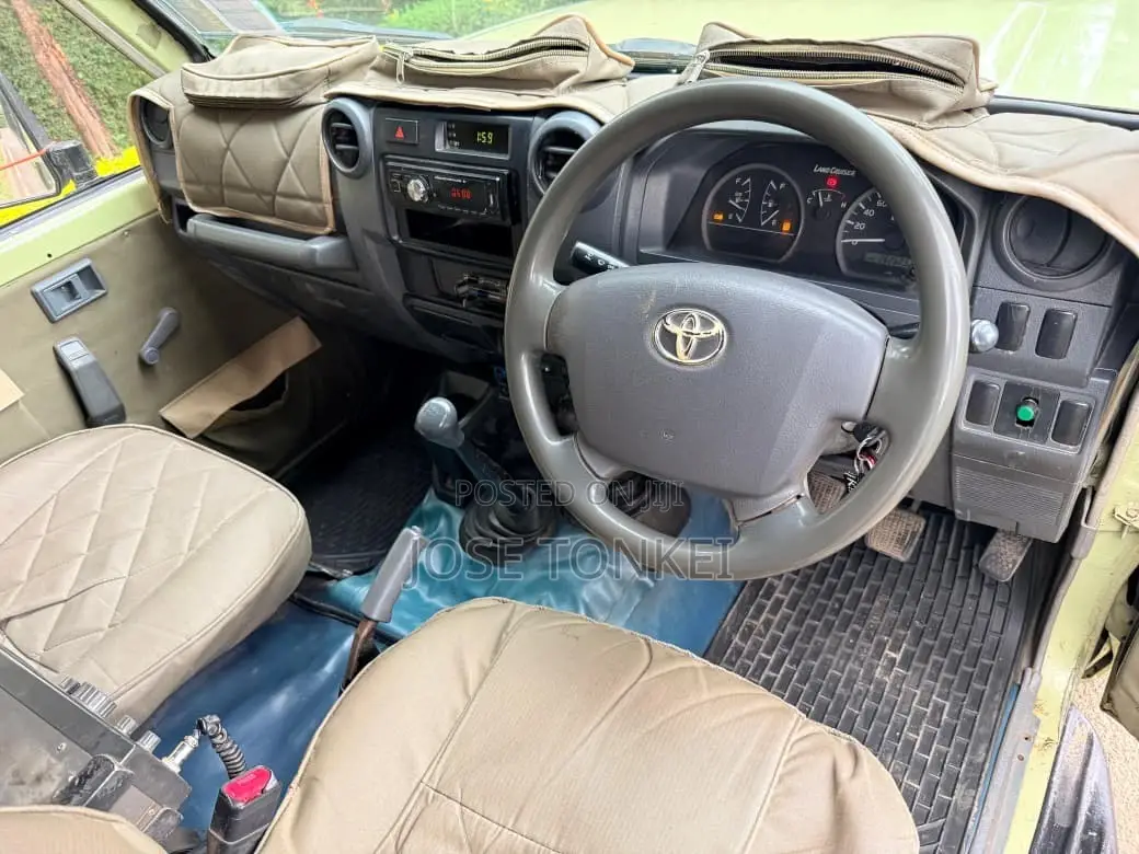 Toyota Land Cruiser 79 Series 2017 Green