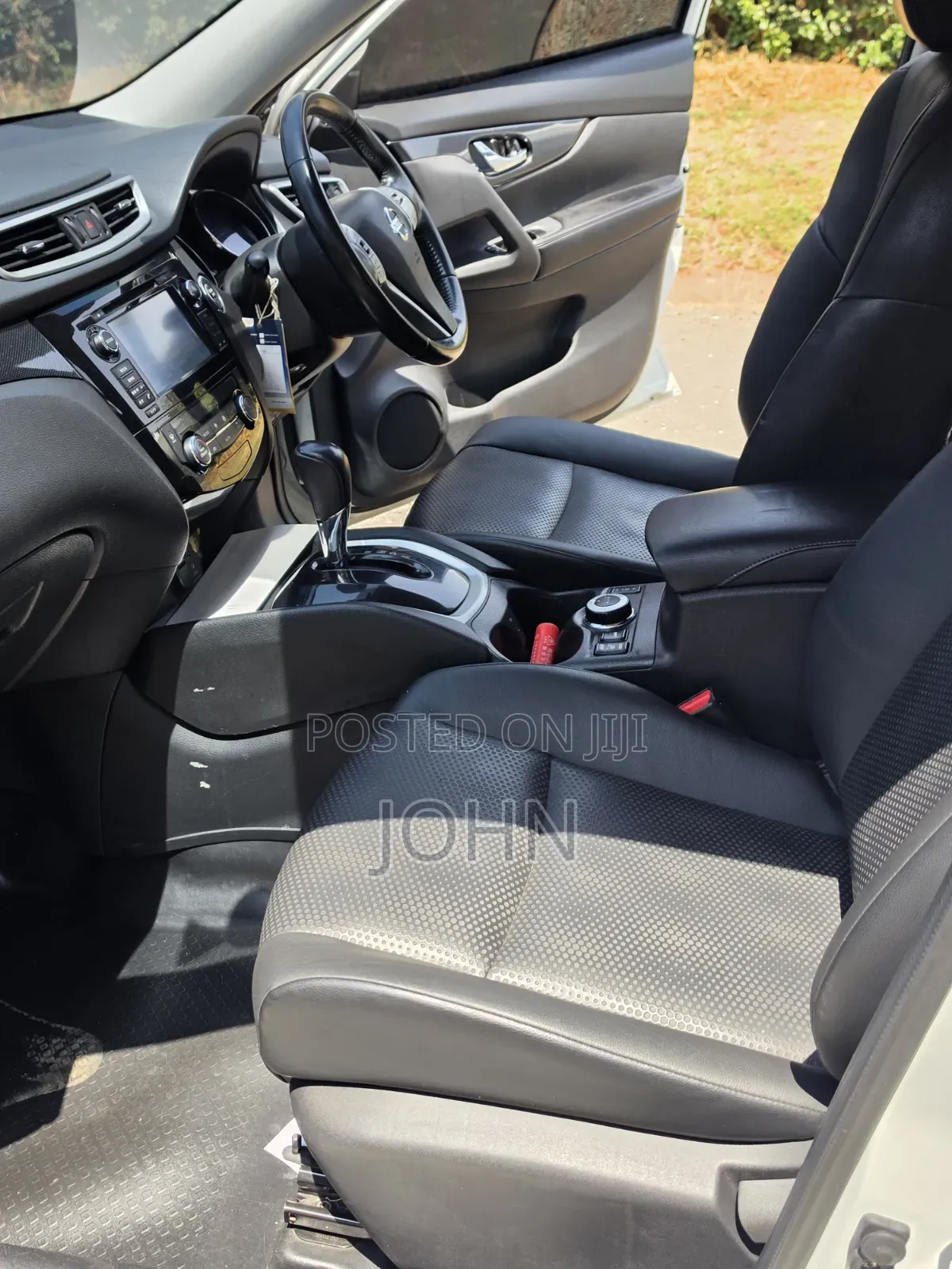 Nissan X-Trail 2.0 Petrol AWD 2014 Pearl