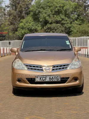 Nissan Tiida 2008 Gold