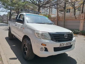 Toyota Hilux 2.5 D-4D SRX 2012 Off white