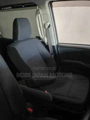 Toyota Noah 2.0 FWD (6 Seater) 2019 Silver
