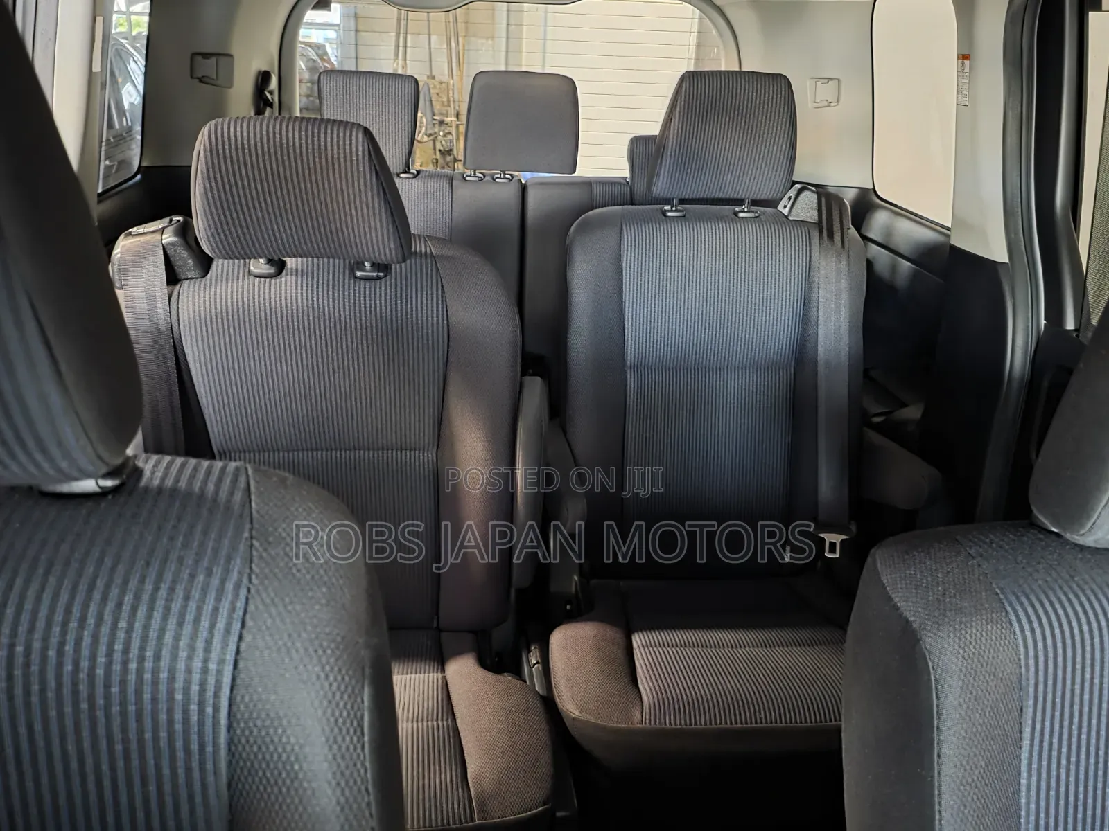 Toyota Noah 2.0 FWD (6 Seater) 2019 Silver