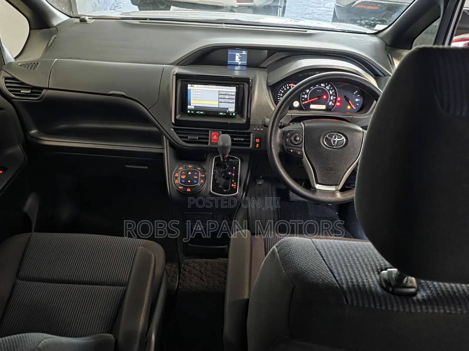 Toyota Noah 2.0 FWD (6 Seater) 2019 Silver