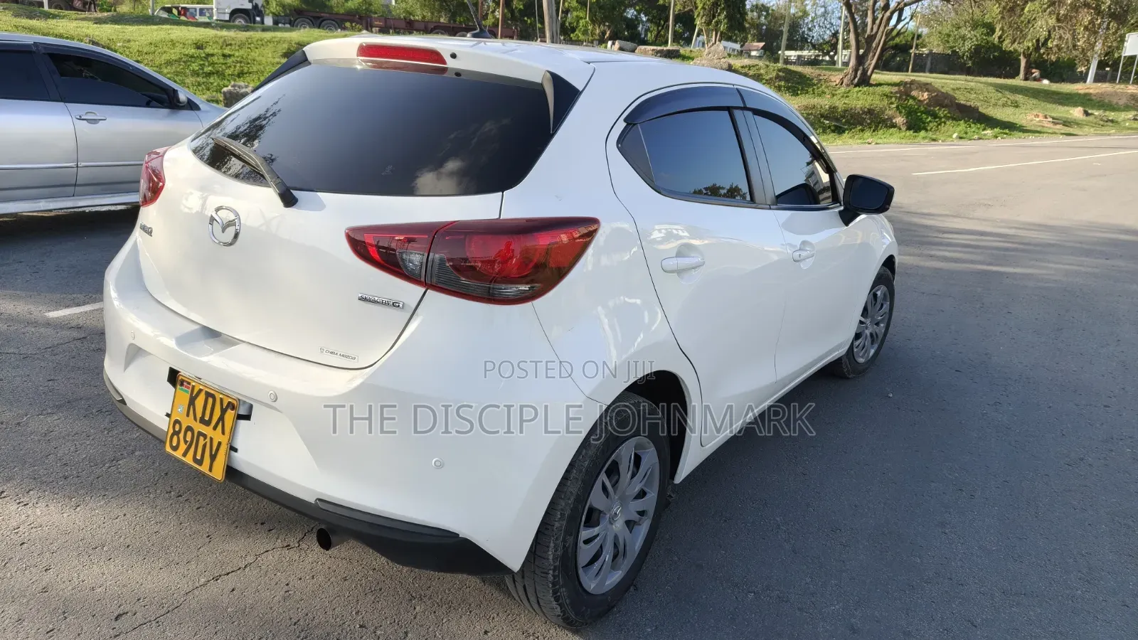Mazda 2 2019 White
