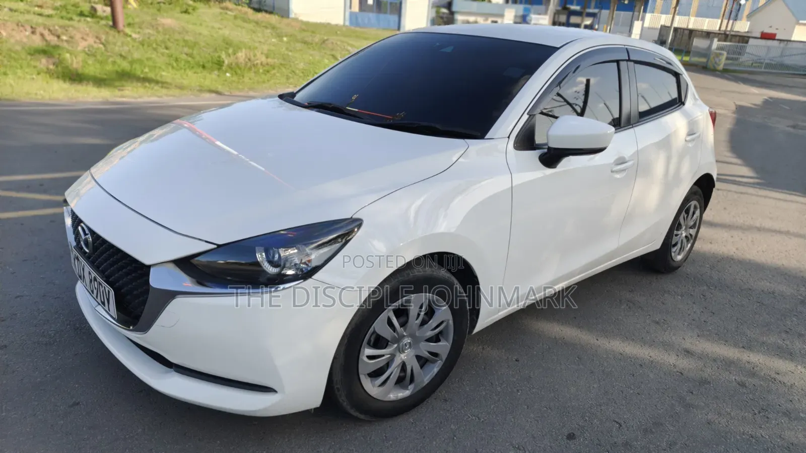 Mazda 2 2019 White