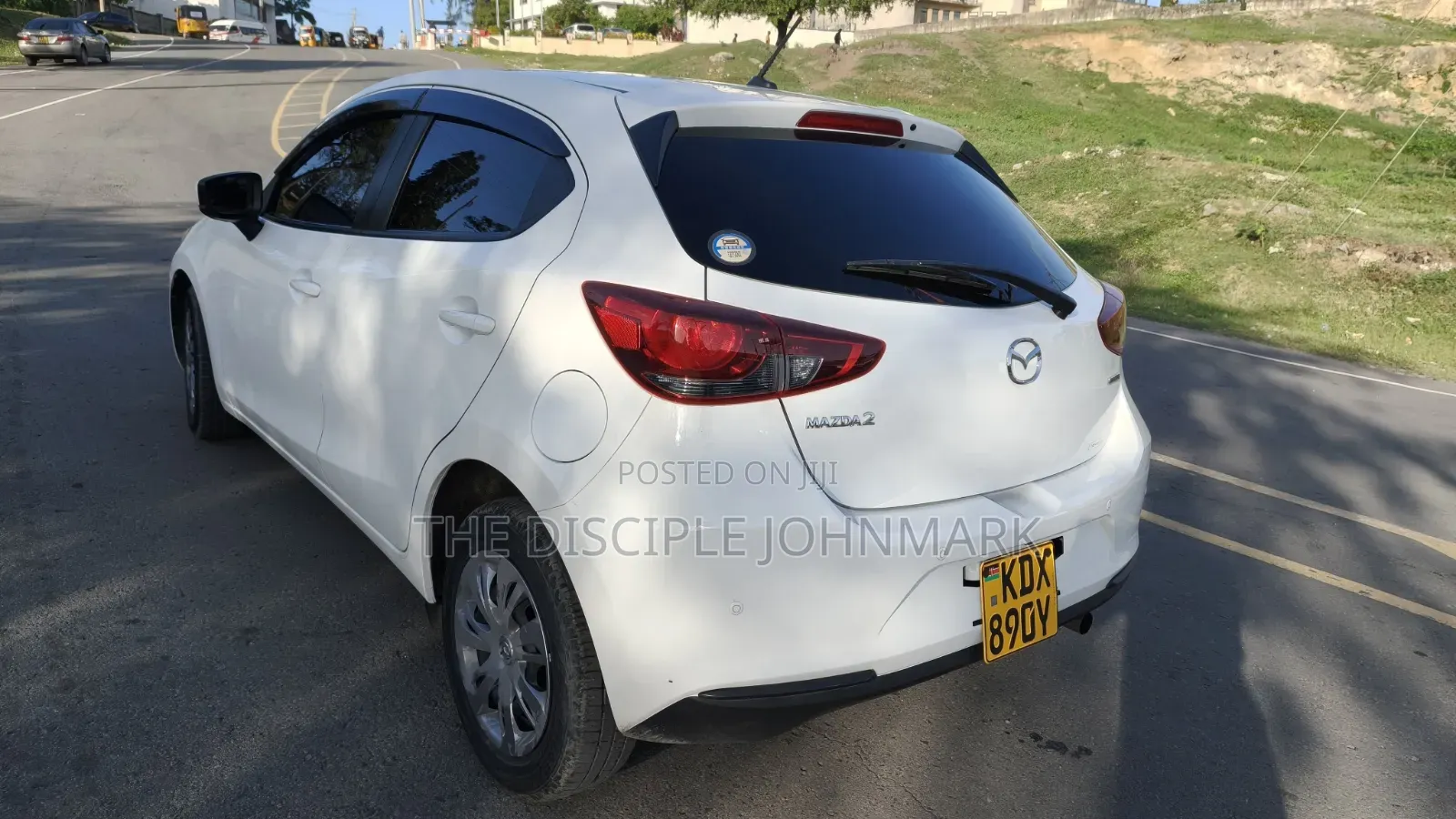 Mazda 2 2019 White