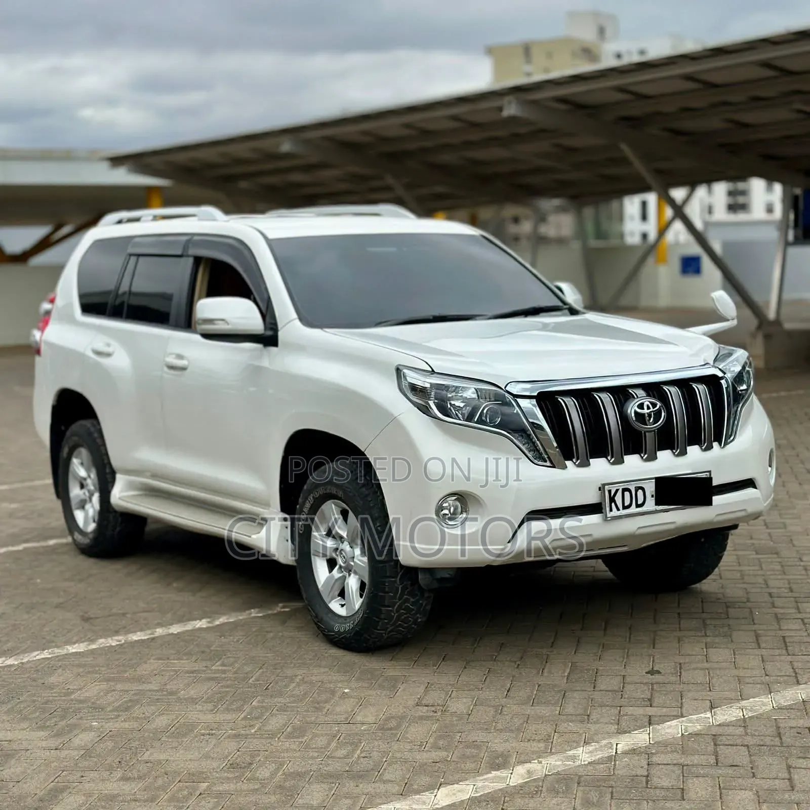 Toyota Land Cruiser Prado 2014 White