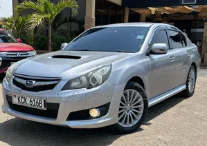 Subaru Legacy 2011 Silver