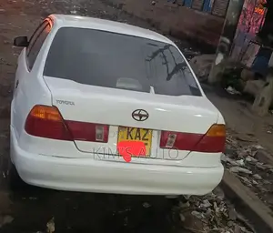 Toyota Sprinter 2000 White