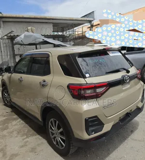 Toyota Raize 2019 Gold