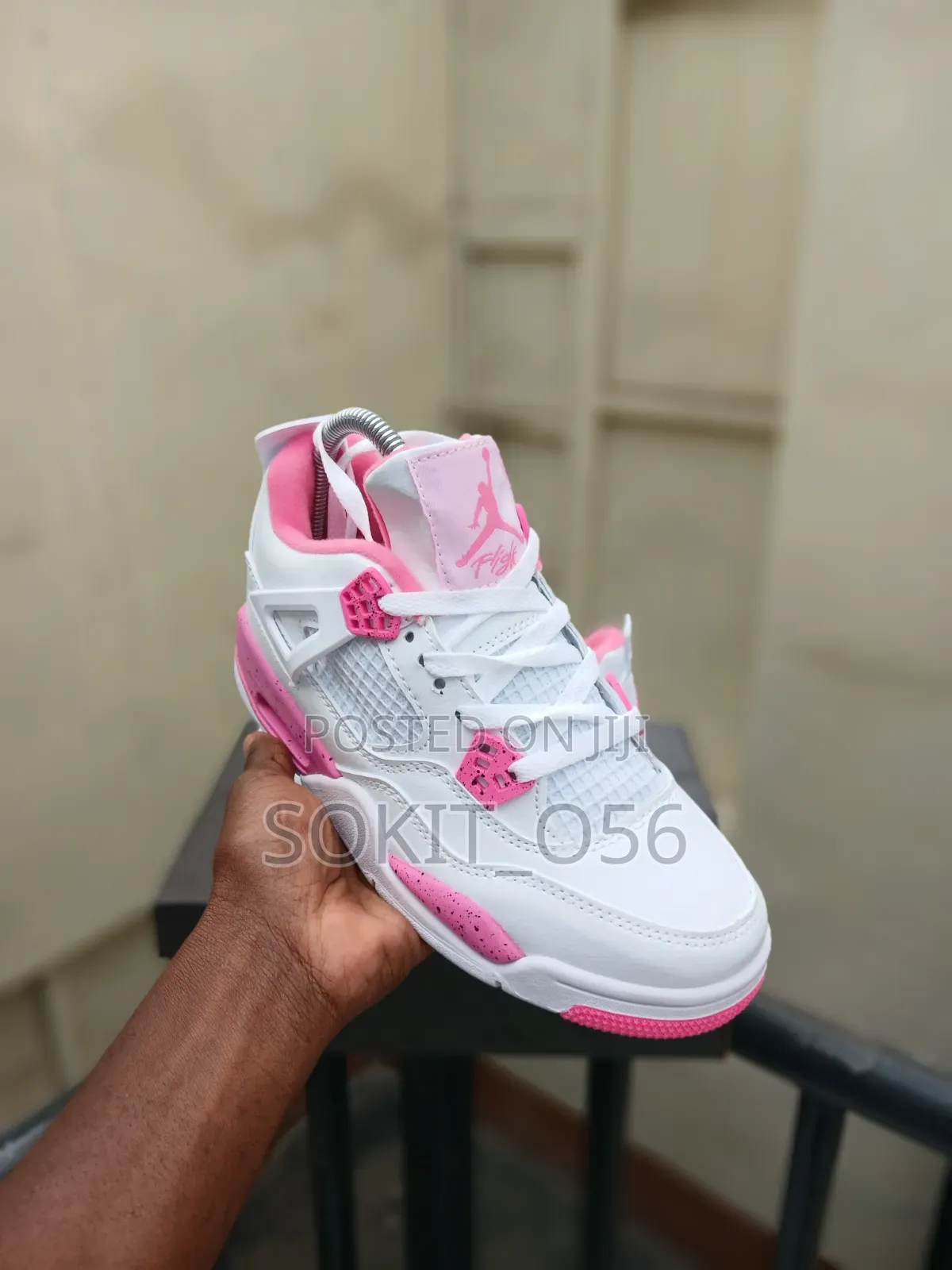 Nike Air Jordan 4 Retro Sneakers
