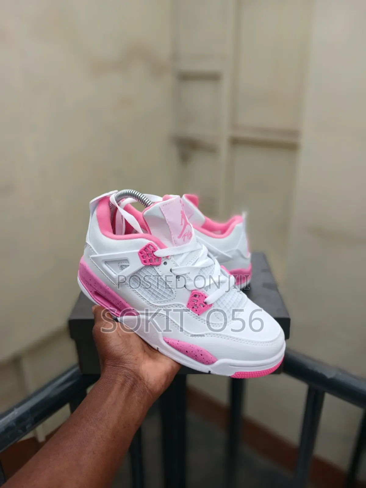 Nike Air Jordan 4 Retro Sneakers