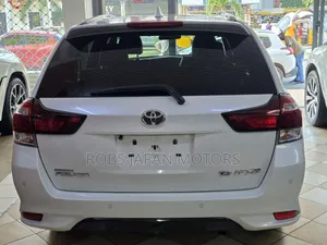 Toyota Corolla Fielder 1.5 Petrol FWD 2019 Pearl